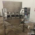 Sprzedam linie do pakowania bobu  pakowaczka plus podajnik plus Waga cena 31000 plus drugą Waga 4 komorowa do napełniania woreczków...