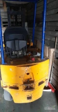 Sprzedam wózek Bułgar, sprawny, w zestawie ładowarka orginalna. Podnosi na 3,3m wagę 1500kg. Służył do ustawiania skrzyniopalet z...