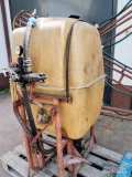 Sprzedam opryskiwacz zawieszany 300l. Szerokość robocza 10m. Stan dobry.