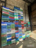 Sprzedam 300 szt skrzynek plastikowych mieszanych ,,12&#39;&#39; na paletach ,całość za 2 tys. 