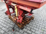 Sprzedam rozsiewacz nawozów lelly hydrauliczne otwierany. Talerze założone nowe dwa sezony temu. Cena 3200pln. 