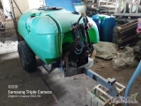 Sprzedam opryskiwacz sadowniczy 1000l wulkan bury . Przystawka wentylatora 2,70 dwubiegowa. Pierwszy właściciel. Rok produkcji 2000....