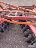 sprzedam talerzowke 3metry agrofactory z walem rurowym, belka zaczepowa, ciezka masywna.
