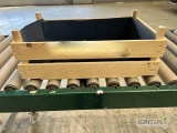 Poszukuję producenta skrzynek drewnianych do realizacji dużego zlecenia – kilkadziesiąt tysięcy sztuk.
