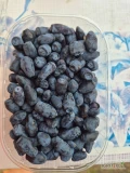 Sprzedam Jagodę Kamczacką 35zł za kg lub w pojemniczkach po 250g 9zł