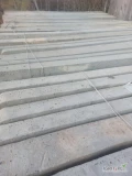 Sprzedam słupki betonowe 3 metrowe oraz słupki 2,80. Bardzo dobrym stanie. Duża ilości.
