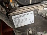 Witam mam na sprzedaż zamiatarkę spalinową o mocy 6,5km i szerokości roboczej 60cm.Zamiatarka u mnie od nowości,bardzo mało używana...
