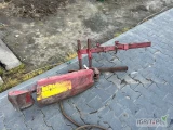Sprzedam dwie belki herbicydowe królik pierwsza czerwona na 3koncowki do poprawek cena 300zl 
