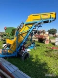 Witam sprzedam podbieracz do cebuli  warzyw krukowiak  regulacja hydrauliczna wysokości na przyczepę  stan dobry cena 18000zł