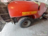 Sprzedam opryskiwacz włoski Ideal w malowaniach Dita-Seria. 2013 rok produkcji. Posiada dyszel skrętny, elektrozawory, wentylator z...