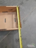 sprzedam karton czarny 40x30x20 w ilości 870 sztuk w cenie 2,30 
