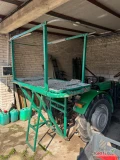 Balkon sadowniczy, platforma sadownicza, rozsuwany podest, podwieszany na tył. 