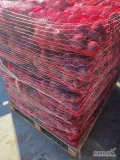 Sprzedam burak czerwony okrągły i długi. Zdrowy, ładny,  czerwony w środku. Myty lub brudny. Pakowany w worki po 10kg.  Więcej...